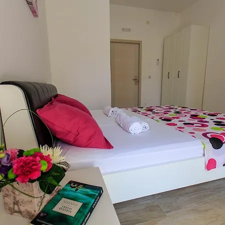 Apartments Matkovic Lux Сутоморе Экстерьер фото